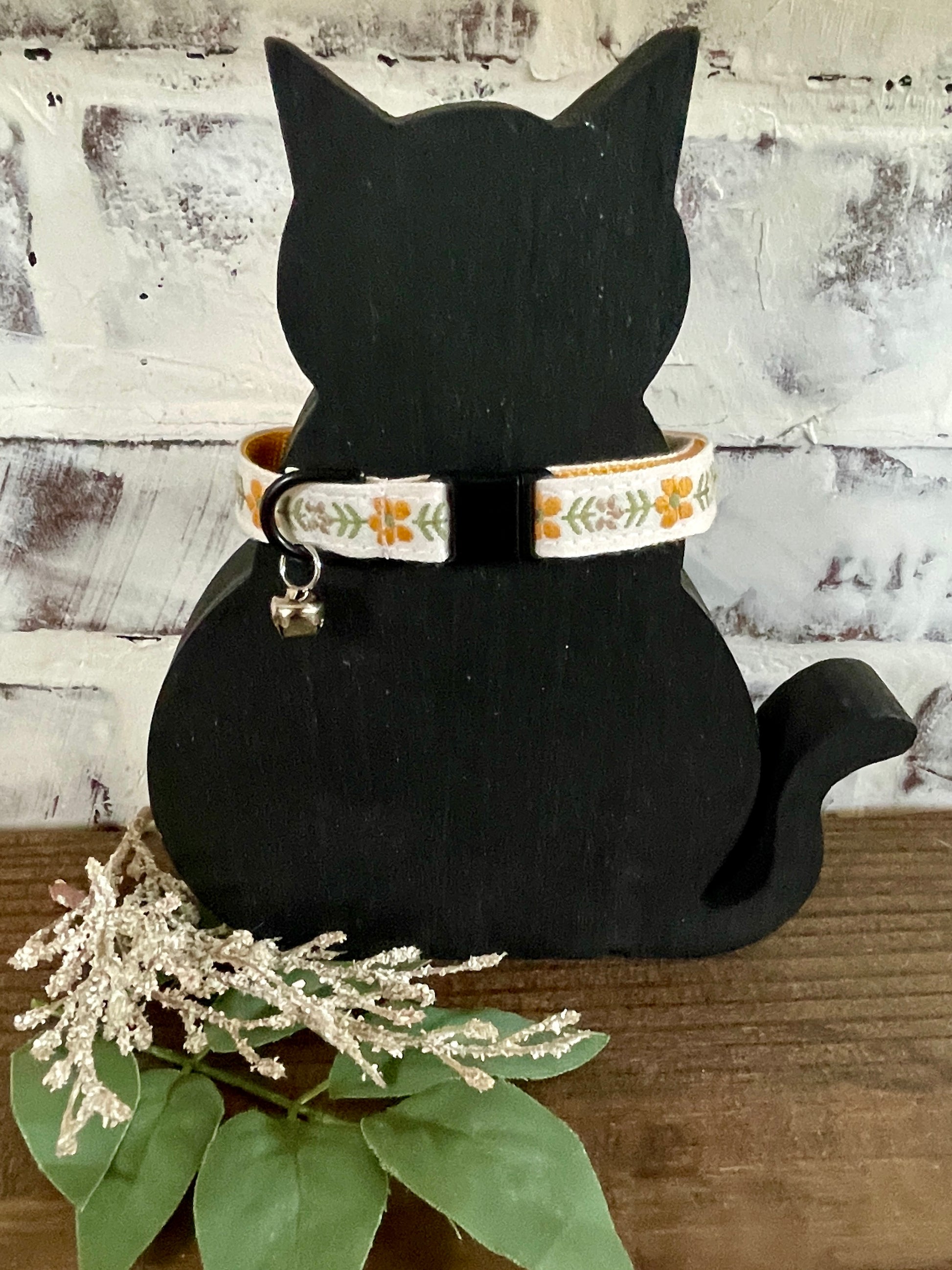 Dainty Garden Cat Collar Breakaway