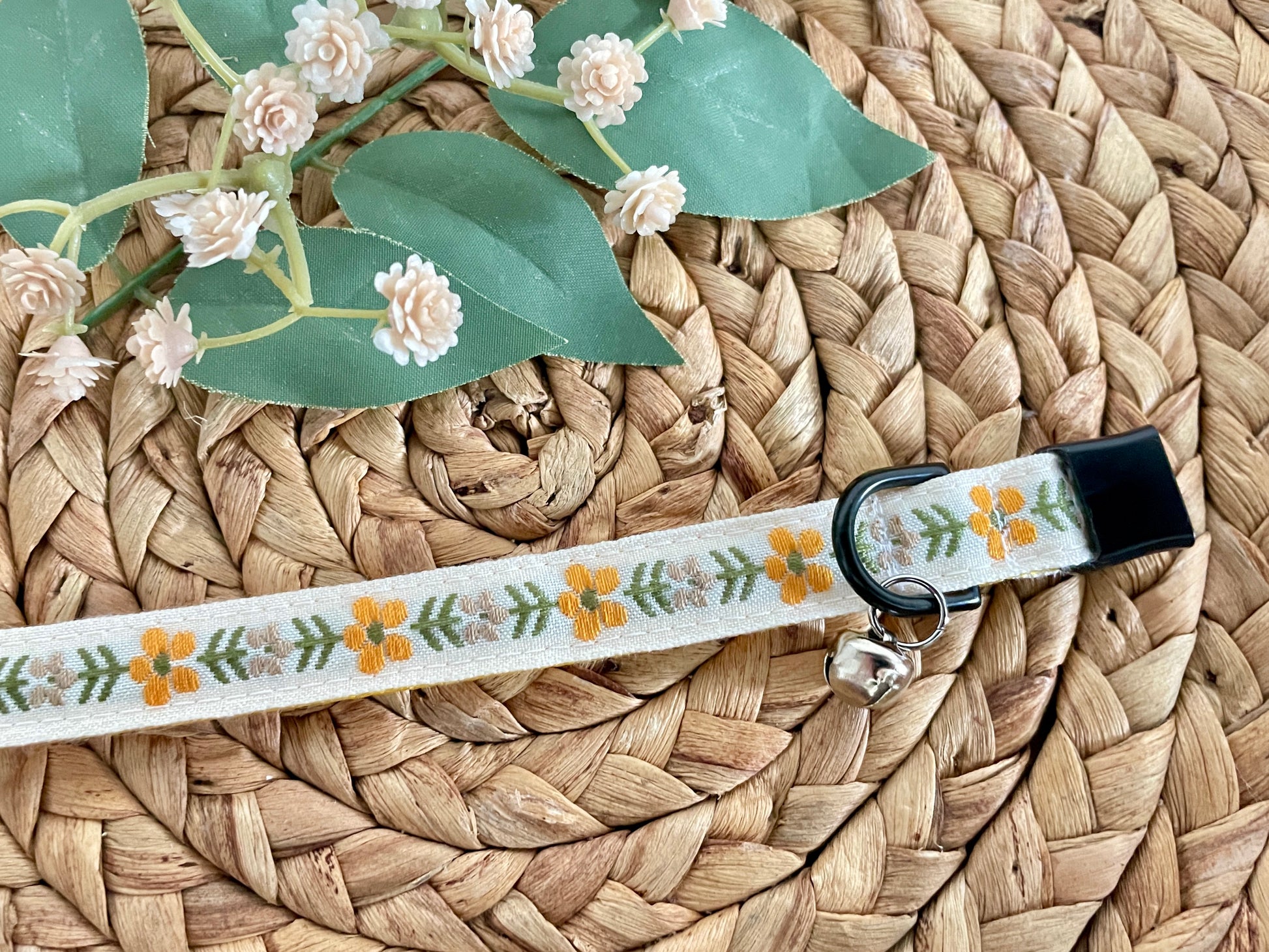 Dainty Garden Cat Collar Breakaway