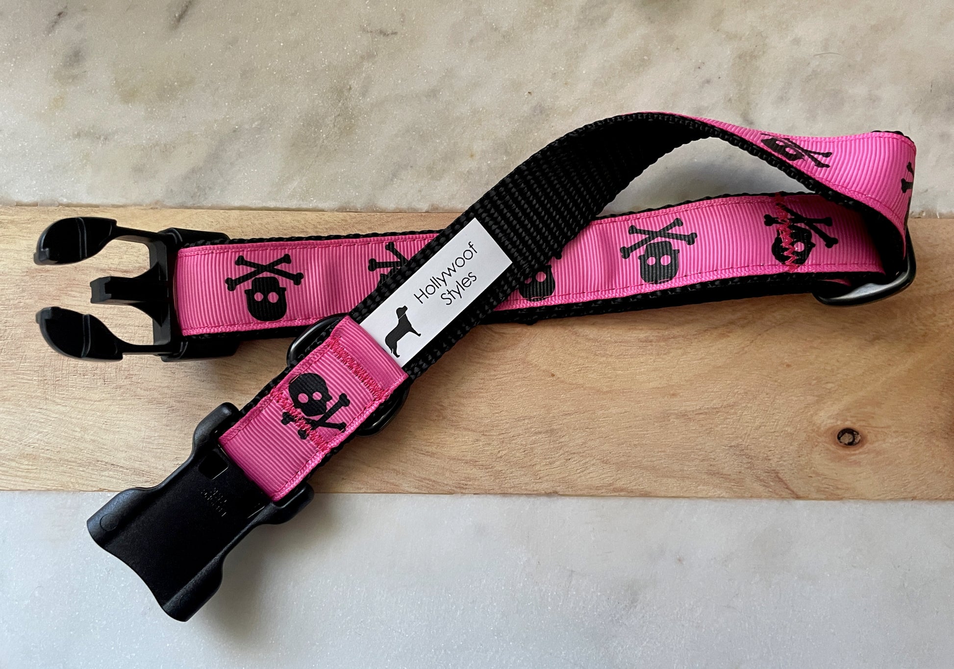 1" Hot Pink Skull